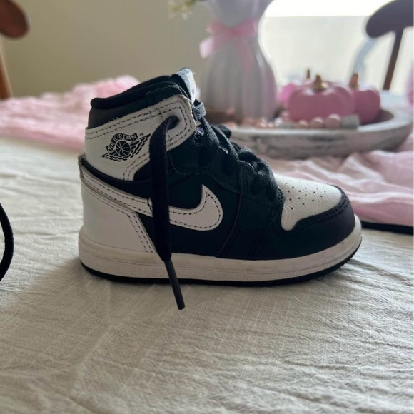 Jordans - Picture 2 of 3